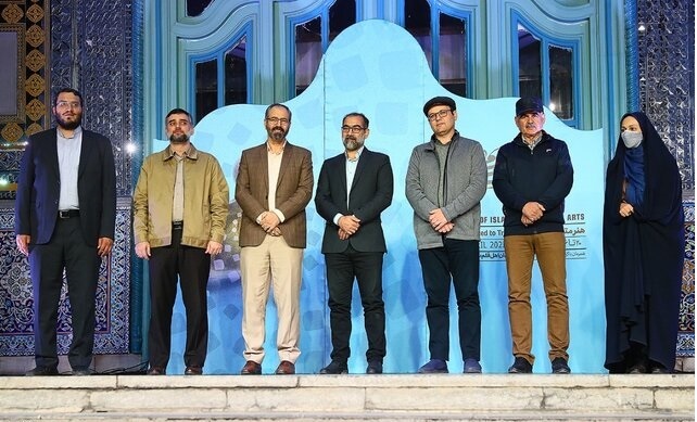چهره&zwnj;های سال &laquo;هنر انقلاب&raquo; در بخش &laquo;پژوهش و نویسندگی&raquo; معرفی شدند.