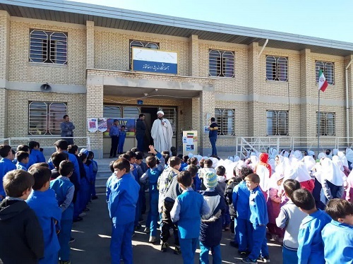 امام جماعتی که حل مشکل بیکاری و معیشت مردم اولویت فعالیت های جهادیاش بود امام جماعتی که حل مشکل بیکاری و معیشت مردم اولویت فعالیت های جهادیاش بود