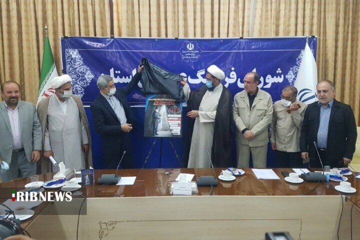 رونمایی از پوستر اجلاسیه «به رسم خادمی» در همدان رونمایی از پوستر اجلاسیه «به رسم خادمی» در همدان