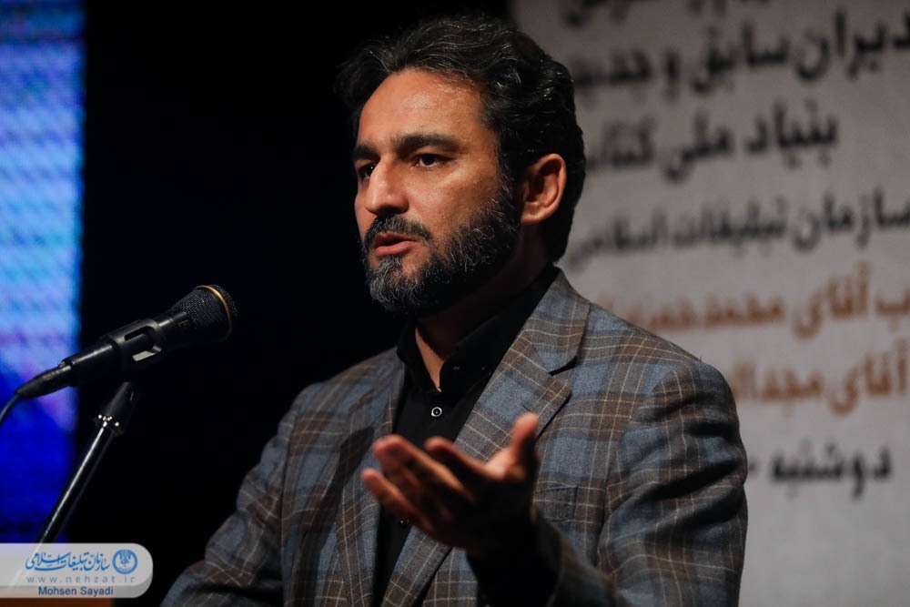 نمی&zwnj;توان &laquo;جهاد تبیین&raquo; را جدی گرفت اما &laquo;کتاب&raquo; را فراموش کرد
