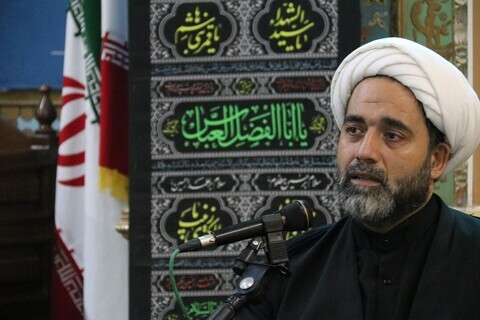 اربعین از پایه های مهم تمدن اسلامی و شیعی است اربعین از پایه های مهم تمدن اسلامی و شیعی است