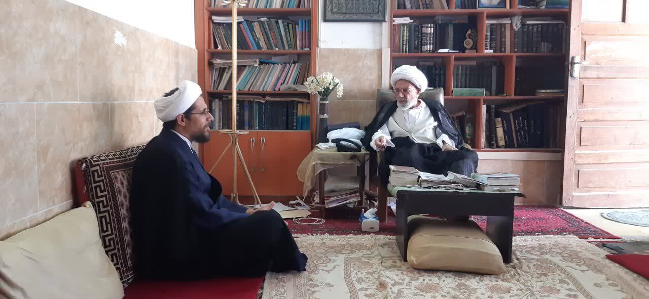 دیدار رئیس تبلیغات اسلامی با روحانی مبارز گناوه‌ای