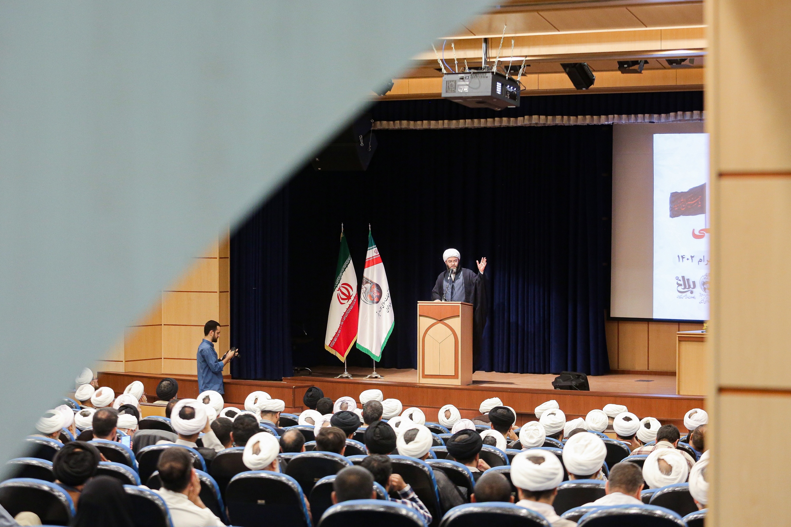 سرمایههای عمیقی در قلب جامعه وجود دارد/ ناامیدکردن مردم؛ هدف اصلی دشمن سرمایههای عمیقی در قلب جامعه وجود دارد/ ناامیدکردن مردم؛ هدف اصلی دشمن