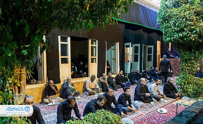 فونداسیون این خانهها را برای روضه ساختهاند! فونداسیون این خانهها را برای روضه ساختهاند!