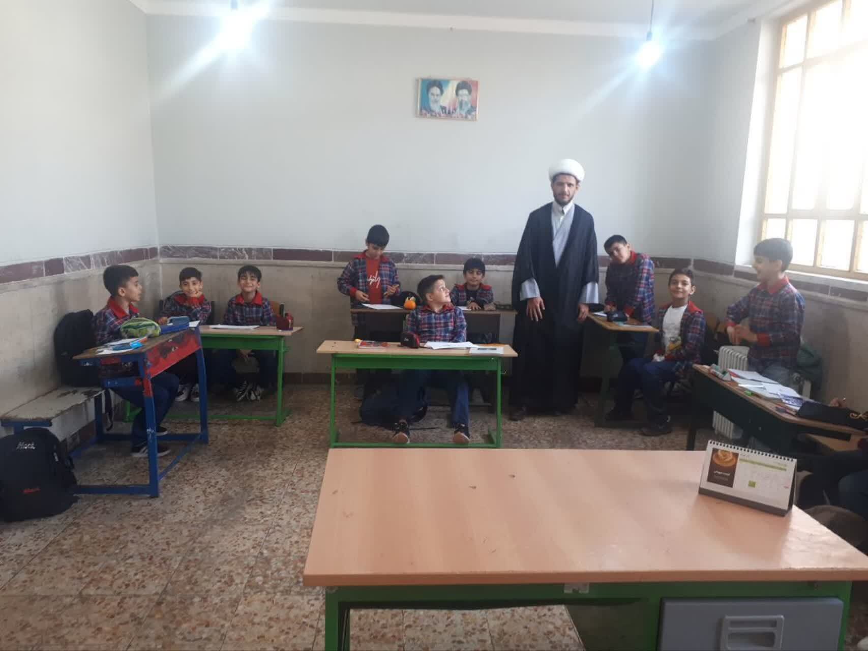 اجرای طرح گفتمان فاطمی در مدارس شهرستان بدره اجرای طرح گفتمان فاطمی در مدارس شهرستان بدره