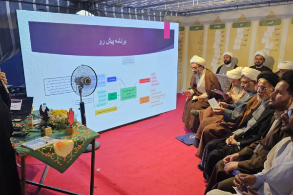 غرفه مرکز راهبری و هم‌آهنگی بانوان در رویداد «عهد جهاد» برپا شد