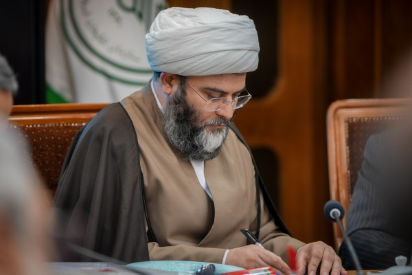 رسانه باید سنگر نخست دفاع از ذهن مردم باشد