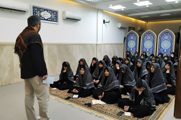 «دختران اربعین‌ساز» در مسیر پیاده‌روی اربعین