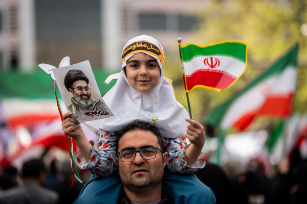 قرآن، سلاح نرم میدان جنگ است