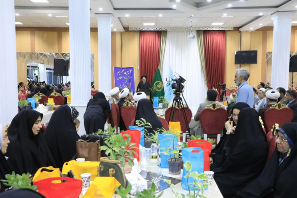 تجلیل از ۲۰۰ معلم و استاد قرآنی در نشست صمیمی بیرجند