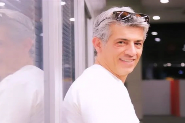 وقتی سخن از خاک وطن است، اختلاف‌ها رنگ می‌بازد