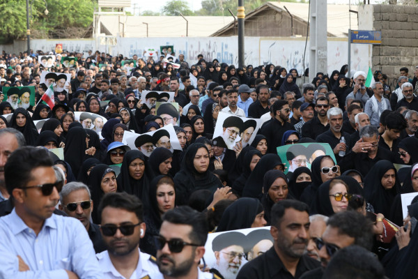 تشییع پیکر مطهر شهید «سعید آذربادگان» در بندرعباس