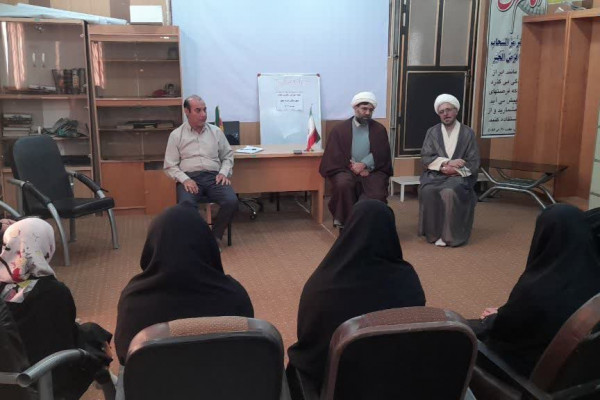 برگزاری جلسه شورای راهبری بانوان در شهرستان دره شهر