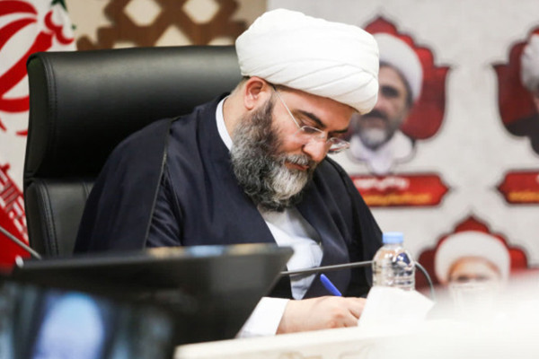 شیطان روبروی ماست، نه در بین ما