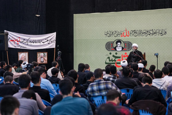 ۱۷ مرداد | دیدار رئیس سازمان تبلیغات اسلامی با طلاب خانه طلاب جوان