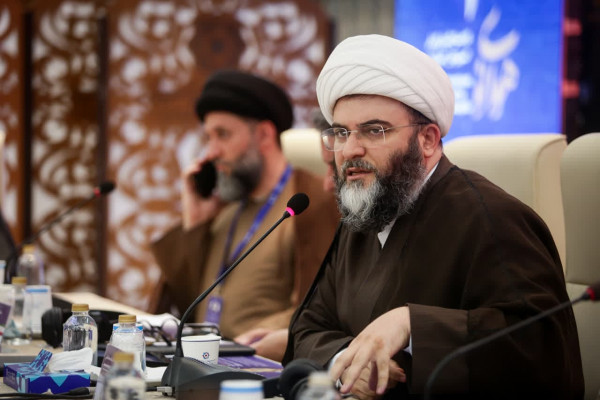 با غضبی مقدس و بدون لکنت فریاد بزنیم تا وجدان‌های خفته بیدار شوند