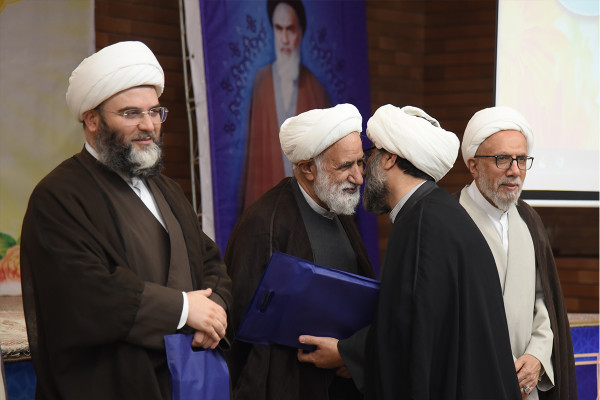 دومین نشست مدیران و خانواده‌های شهدا و ایثارگران سازمان تبلیغات اسلامی