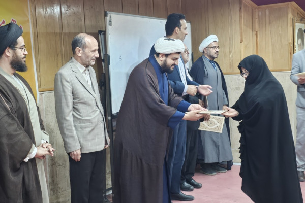 دورهمی معلمان علوم و معارف اسلامی صدرای شهرستان یزد با حضور استاندر یزد