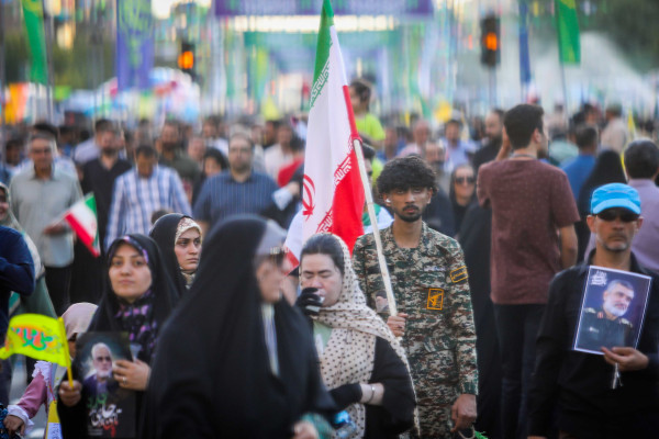 Kilometer-long Ghadir March