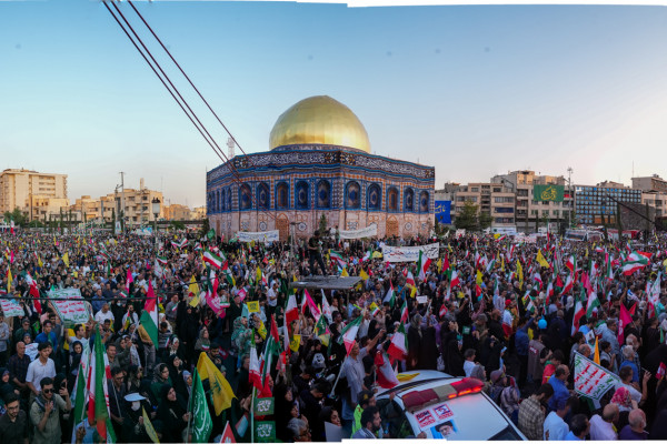 长达数公里的古迪尔游行