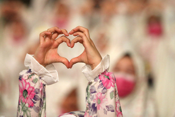 "احتفال الملائكة" بحضور المرشد الأعلى للثورة