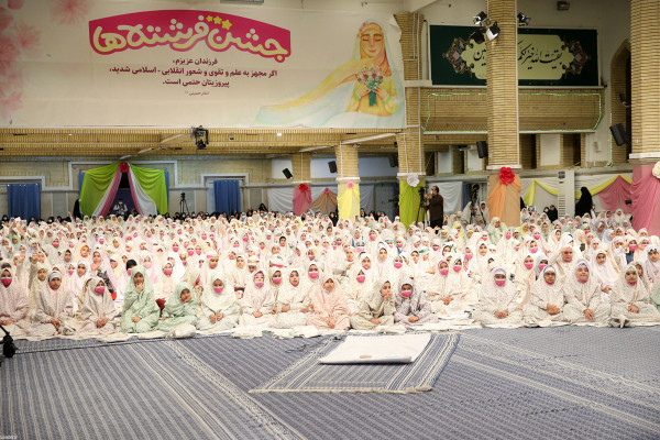 "חגיגת המלאכיות" בנוכחות המנהיג העליון