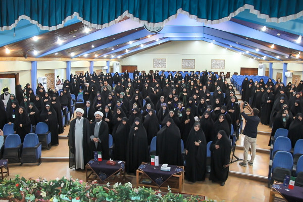 تلاش در جهت «توسعه زیست بوم تبیینی تبلیغی بانوان استان ها»
