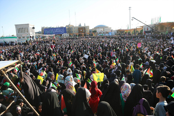 «محفل»؛ من التلفزيون إلى مختلف مدن إيران