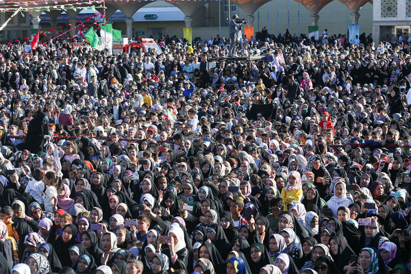 «محفل»؛ من التلفزيون إلى مختلف مدن إيران