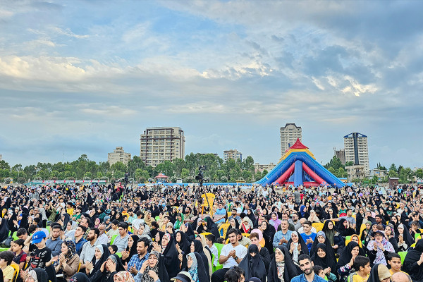 《马赫费尔》：从电视走向伊朗各地