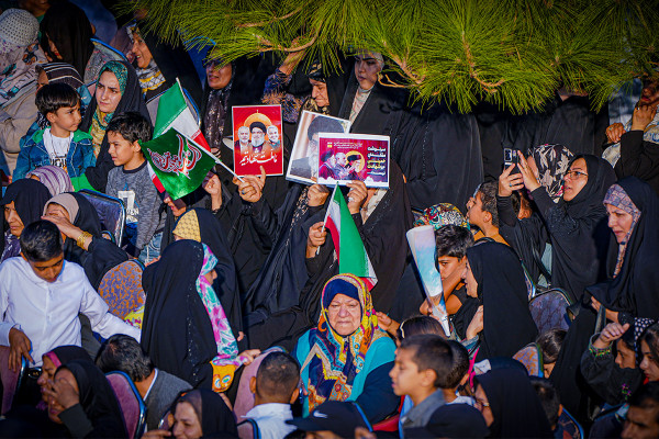 Holding the Mahfel Celebration at the Tomb of Hafez in Shiraz