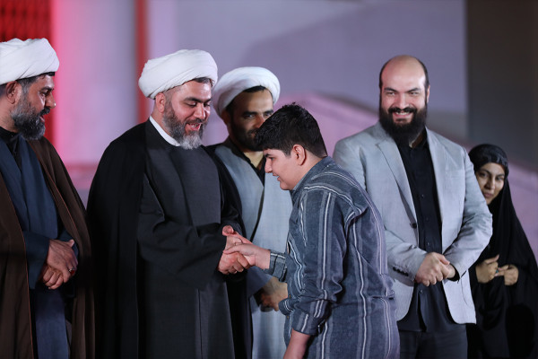 《历史》：面向青少年的阅读活动