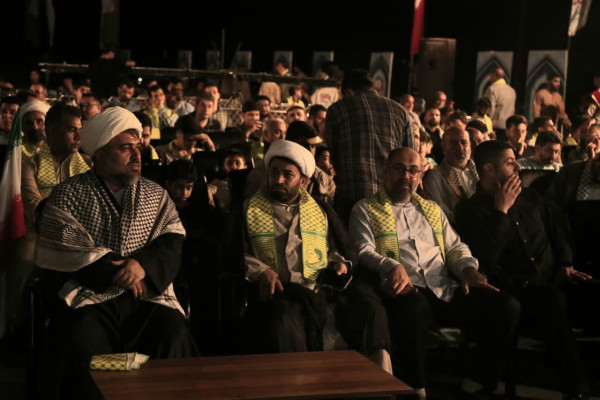 اجتماع نصر با حضور یاران صمود و خانواده شهدای لبنانی در ناو شهید رودکی