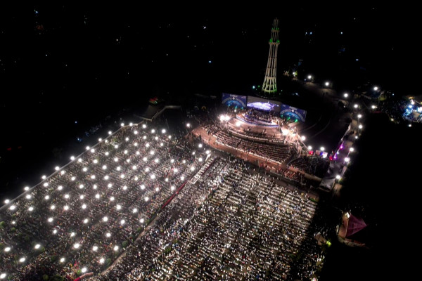 ٹیلی ویژن پروگرام "محفل"؛ ایران اور دنیا میں قرآنی جشن