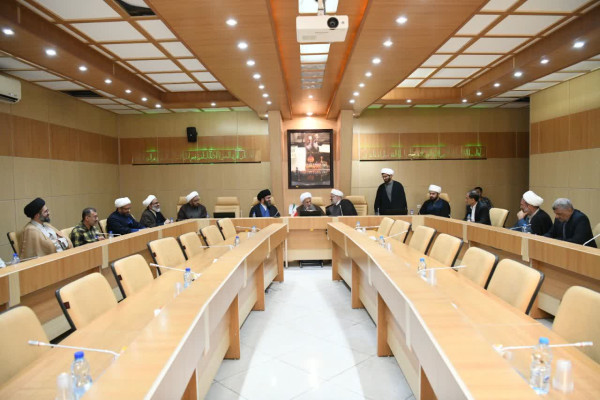 نشست هم اندیشی شورای هماهنگی و گسترش فعالیت‌های قرآنی استان فارس در شیراز