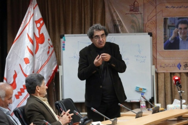 کارگاه آموزشی سواد رسانه درهمدان