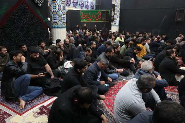 برپایی محافل عزای فاطمی در شهرکرد با عطر شهدای گمنام