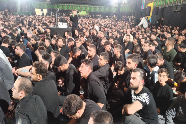 مراسم شهادت حضرت زهرا س در حسینیه معرفت اصفهان با حضور کربلایی حسین ستوده