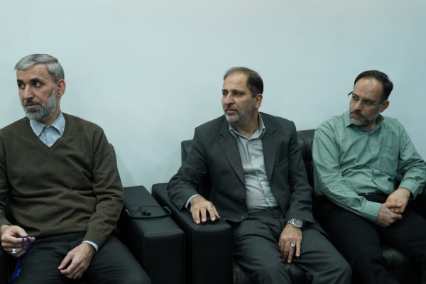 بازدید معاون اداری مالی و همکاران بخش اداری از مرکز رسانه تبلیغات اسلامی خوزستان