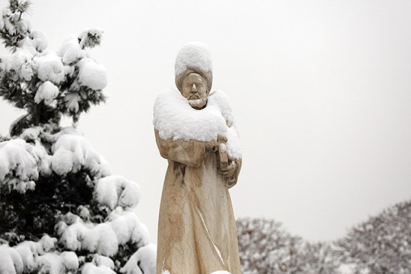 بارش برف در دیار الوند استوار