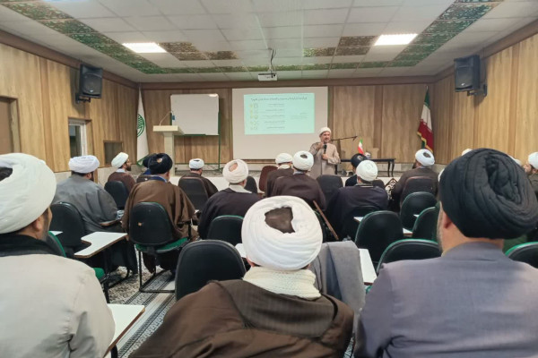 دوره توانمندسازی امامان محله "طرح محراب" در خلخال 