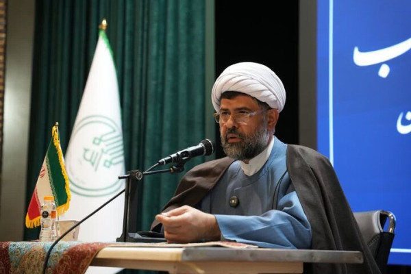 کمرنگ‌شدن معارف توحیدی، زمینه‌ساز رشد جریان‌های شبه‌عرفانی و انحرافی است