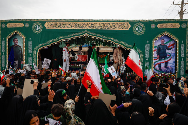 تشییع دریابان شهید تنگسیری در آبادان