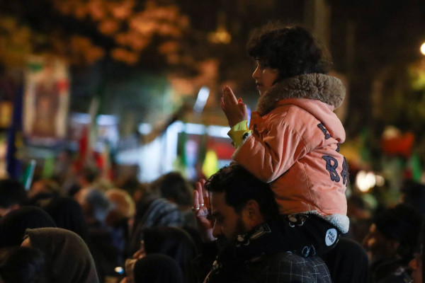 بچه های ما خونخواه رهبر شهیداند