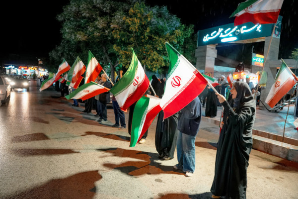 شیفت شب میدان خیابان با مردم است.