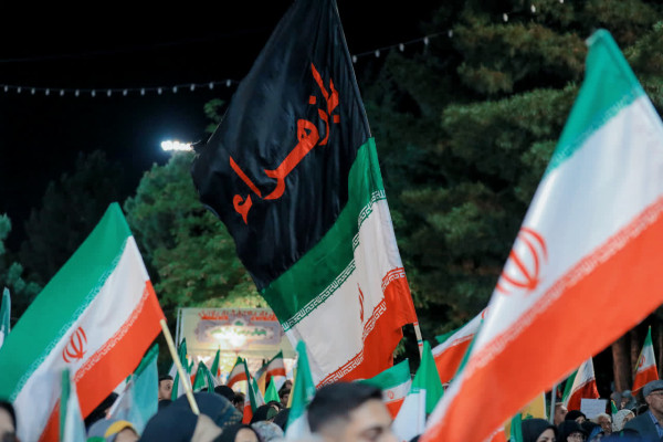 هنوز بعد از پنجاه و چهارمین شب ، صدای جهاد تبیین از میدان های اصلی شهر کرمان بلند است.