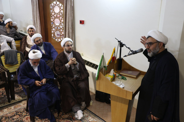 سخنرانی حجت الاسلام و المسلمین عزت زمانی معاون محترم فرهنگی و حجه الاسلام و المسلمین روحانی