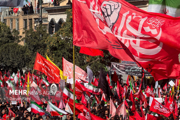 مشهد، زیر پرچم خون‌خواهی رهبر شهید انقلاب