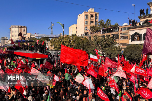 مشهد، زیر پرچم خون‌خواهی رهبر شهید انقلاب