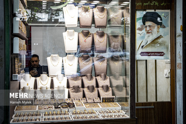 ارادت به «آقای شهید ایران» در بازار گرگان